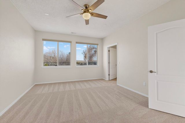 900 Cottonwood Circle, Bernalillo, NM 87004