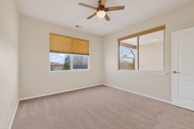 900 Cottonwood Circle, Bernalillo, NM 87004