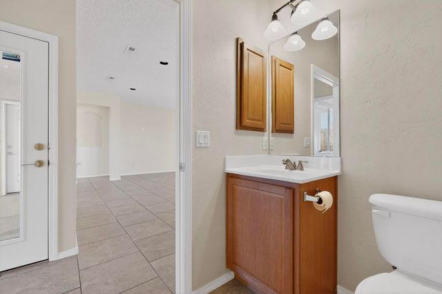 900 Cottonwood Circle, Bernalillo, NM 87004