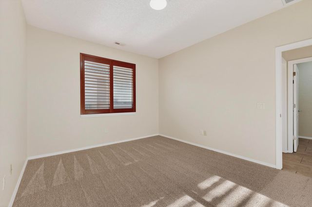 900 Cottonwood Circle, Bernalillo, NM 87004