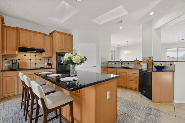 900 Cottonwood Circle, Bernalillo, NM 87004