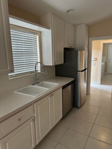 3041 Verdmont Lane, Wellington, FL 33414