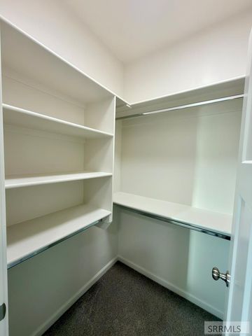 1073 Alpine Ave, Chubbuck, ID 83202