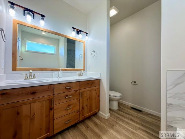 1073 Alpine Ave, Chubbuck, ID 83202