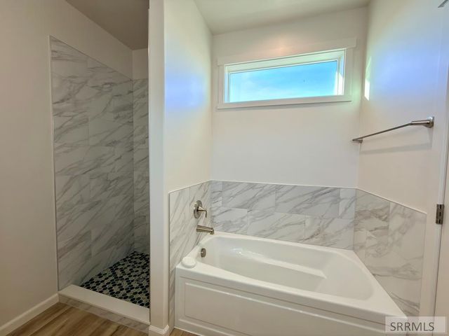 1073 Alpine Ave, Chubbuck, ID 83202