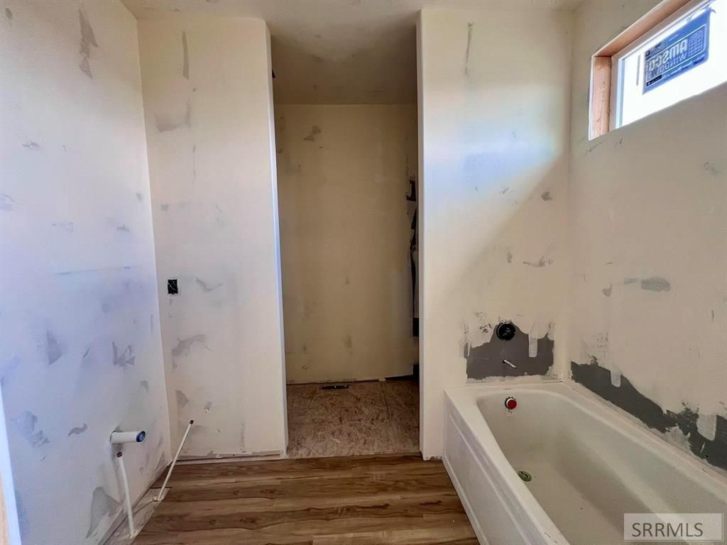 Image 13 of property listing at 1073 Alpine Ave, Chubbuck, ID 83202