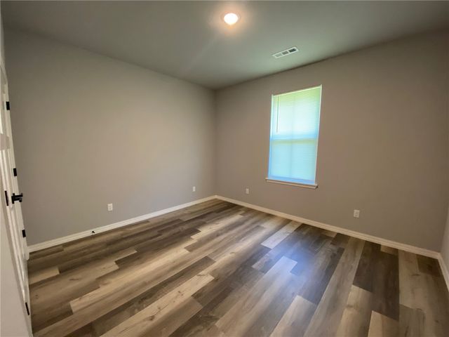 6 Baker Drive, Bella Vista, AR 72715