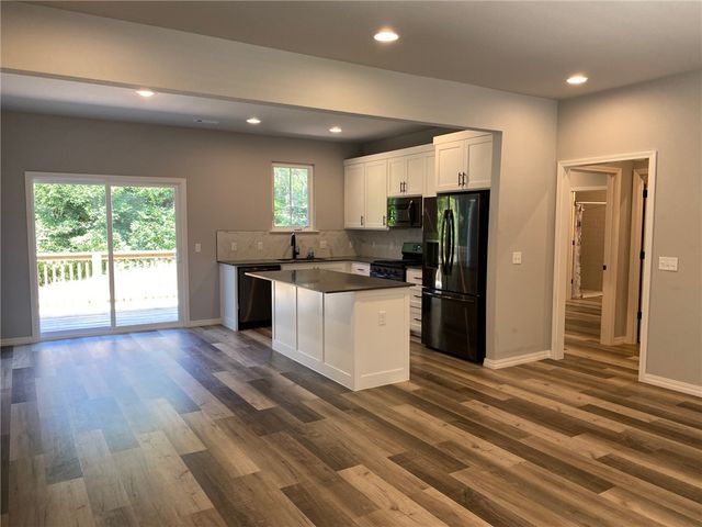 6 Baker Drive, Bella Vista, AR 72715