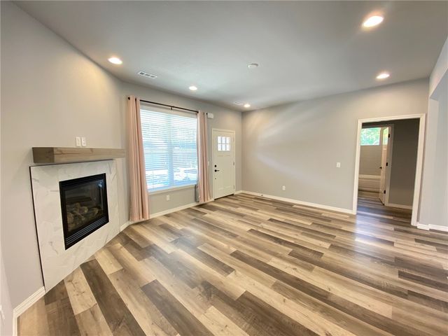 6 Baker Drive, Bella Vista, AR 72715