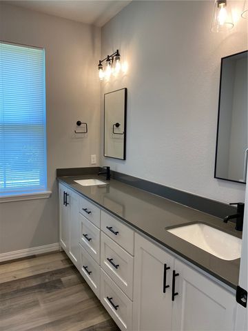 6 Baker Drive, Bella Vista, AR 72715