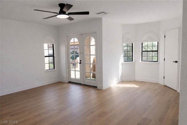 4041 Nook Way B, Las Vegas, NV 89103