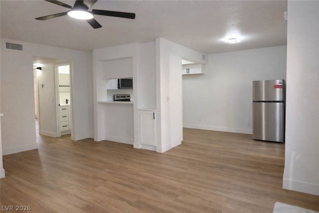 4041 Nook Way B, Las Vegas, NV 89103