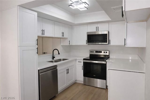 4041 Nook Way B, Las Vegas, NV 89103