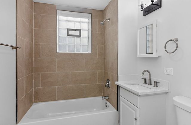 5400 W 23rd Street 2, Cicero, IL 60804