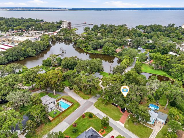 5388 ROLLINS Avenue, Jacksonville, FL 32207