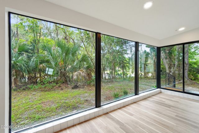 5388 ROLLINS Avenue, Jacksonville, FL 32207