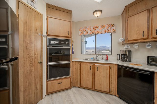 3061 Oak Place, Bullhead City, AZ 86429