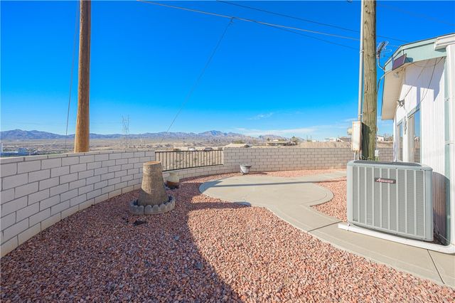 3061 Oak Place, Bullhead City, AZ 86429