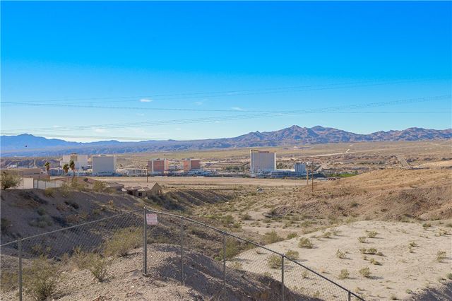 3061 Oak Place, Bullhead City, AZ 86429