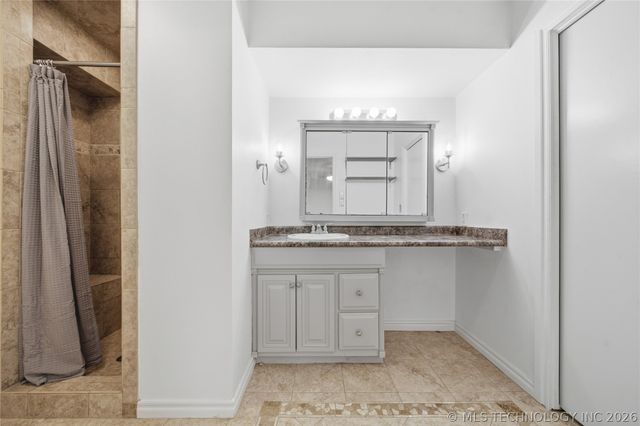 6609 S Redbud Avenue, Broken Arrow, OK 74011