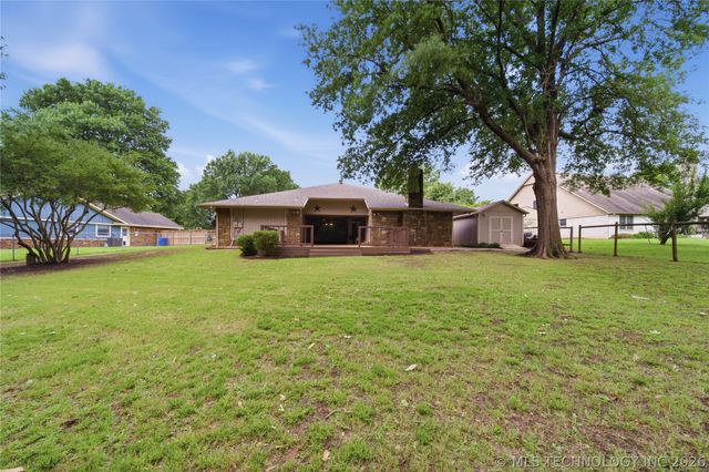 6609 S Redbud Avenue, Broken Arrow, OK 74011