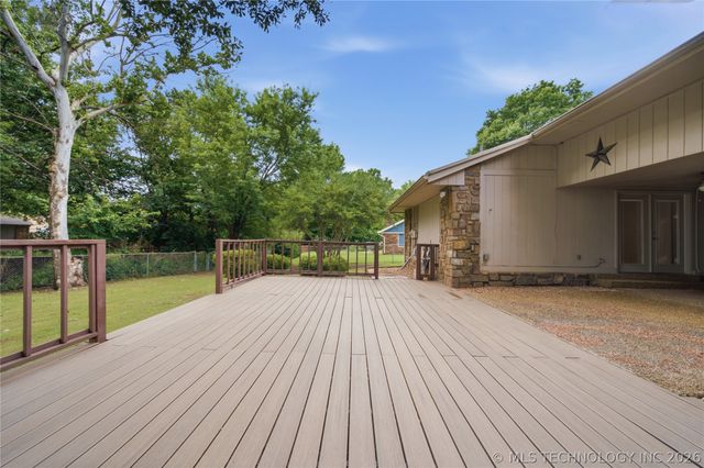 6609 S Redbud Avenue, Broken Arrow, OK 74011