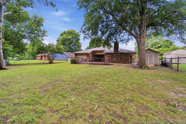 6609 S Redbud Avenue, Broken Arrow, OK 74011