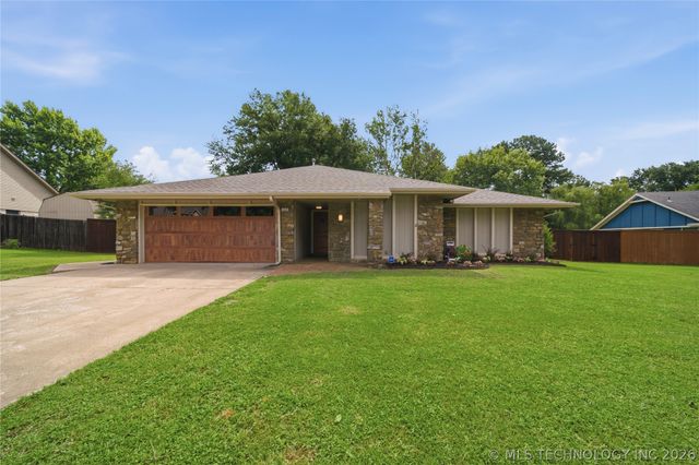 6609 S Redbud Avenue, Broken Arrow, OK 74011