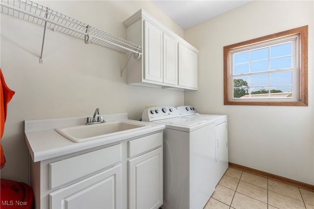 2760 Relda Circle SW, Massillon, OH 44647