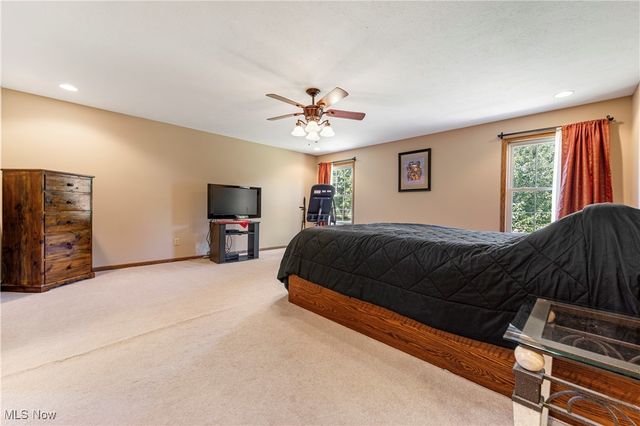 2760 Relda Circle SW, Massillon, OH 44647