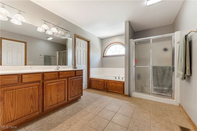 2760 Relda Circle SW, Massillon, OH 44647