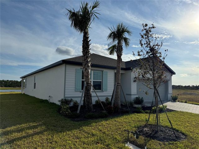 100 RUNAWAY FIELD AVENUE, Nokomis, FL 34275