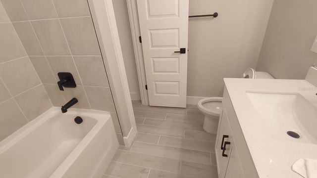 100 RUNAWAY FIELD AVENUE, Nokomis, FL 34275
