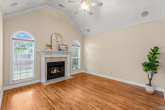 4936 Cove Valley Drive SE, Owens Cross Roads, AL 35763