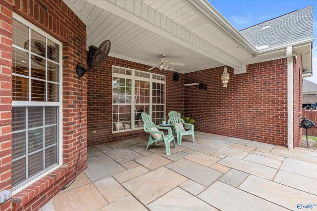 4936 Cove Valley Drive SE, Owens Cross Roads, AL 35763