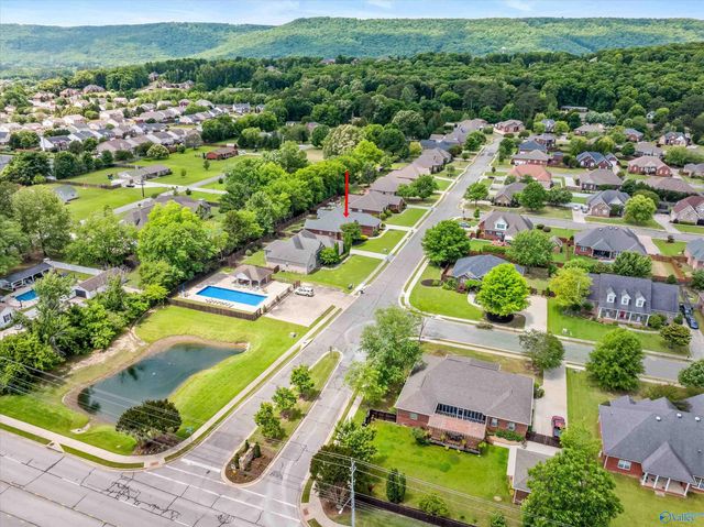 4936 Cove Valley Drive SE, Owens Cross Roads, AL 35763