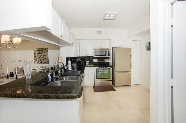 17150 N Bay Rd 2408, Sunny Isles Beach, FL 33160