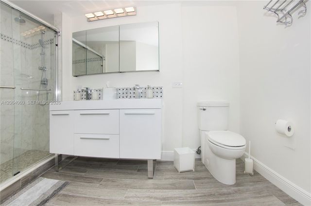 17150 N Bay Rd 2408, Sunny Isles Beach, FL 33160