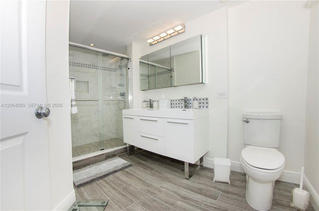 17150 N Bay Rd 2408, Sunny Isles Beach, FL 33160