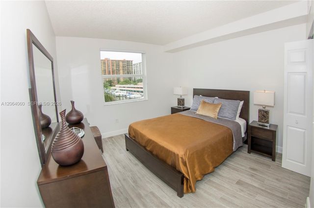 17150 N Bay Rd 2408, Sunny Isles Beach, FL 33160