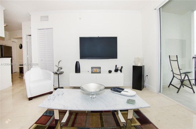 17150 N Bay Rd 2408, Sunny Isles Beach, FL 33160