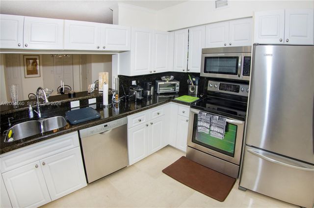 17150 N Bay Rd 2408, Sunny Isles Beach, FL 33160