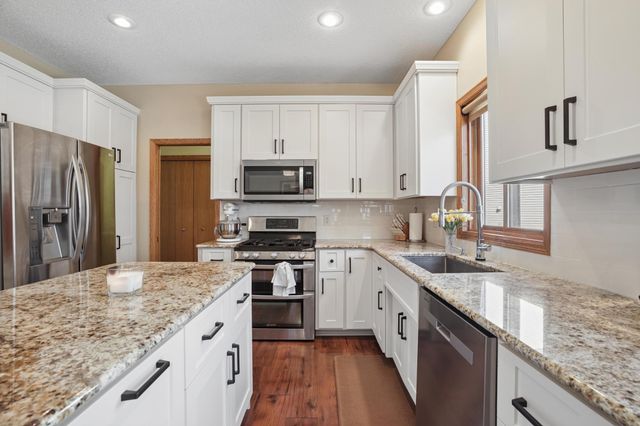 6102 Wildwood Way, Monticello, MN 55362