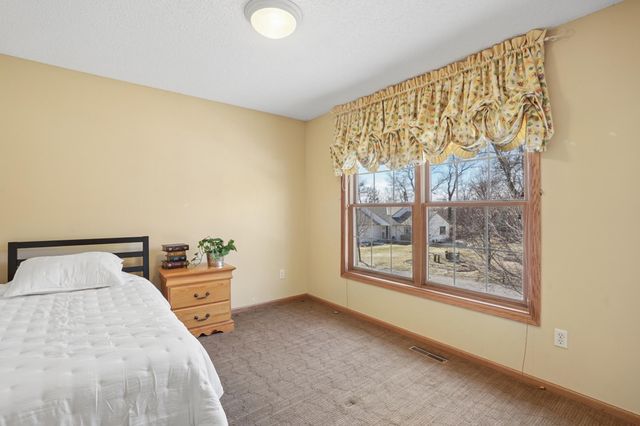 6102 Wildwood Way, Monticello, MN 55362