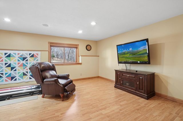 6102 Wildwood Way, Monticello, MN 55362