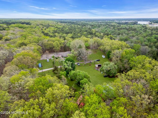 3707 North Road, Manchester, NJ 08759