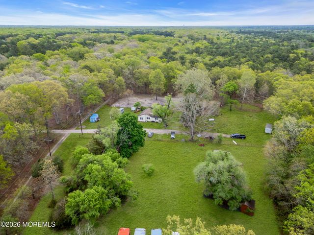 3707 North Road, Manchester, NJ 08759