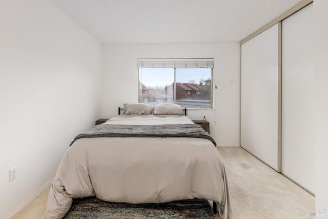 1430 Parkway Dr, Rohnert Park, CA 94928