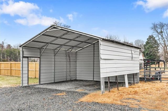 1117 Bald Hill Loop, Madison, NC 27025