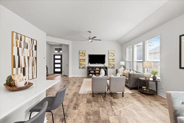 158 Paul Pena DR, San Marcos, TX 78666